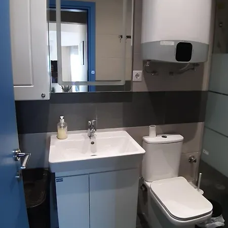 Apartament Zahos 3 *